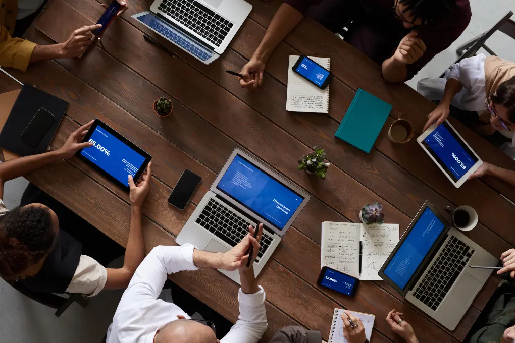 200+ Best Business Research Paper Topics in 2025 | AHECounselling